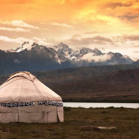 Local Living Mongolia-Nomadic Life